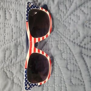 Unisex American Flag Sunglasses Red, White, And Blue